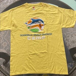Vintage: SeaWorld (San Diego, CA) Busch Gardens (M) Camp Tee